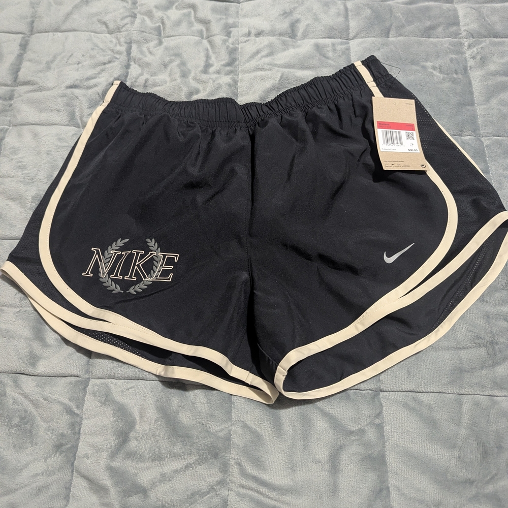Nike Black and Cream Athletic Shorts Lightweight Design